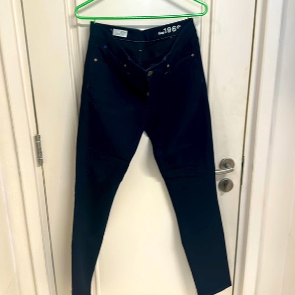 Denim - Gap 1969 Legging Jeans Size 27/4 dark blue NWOT